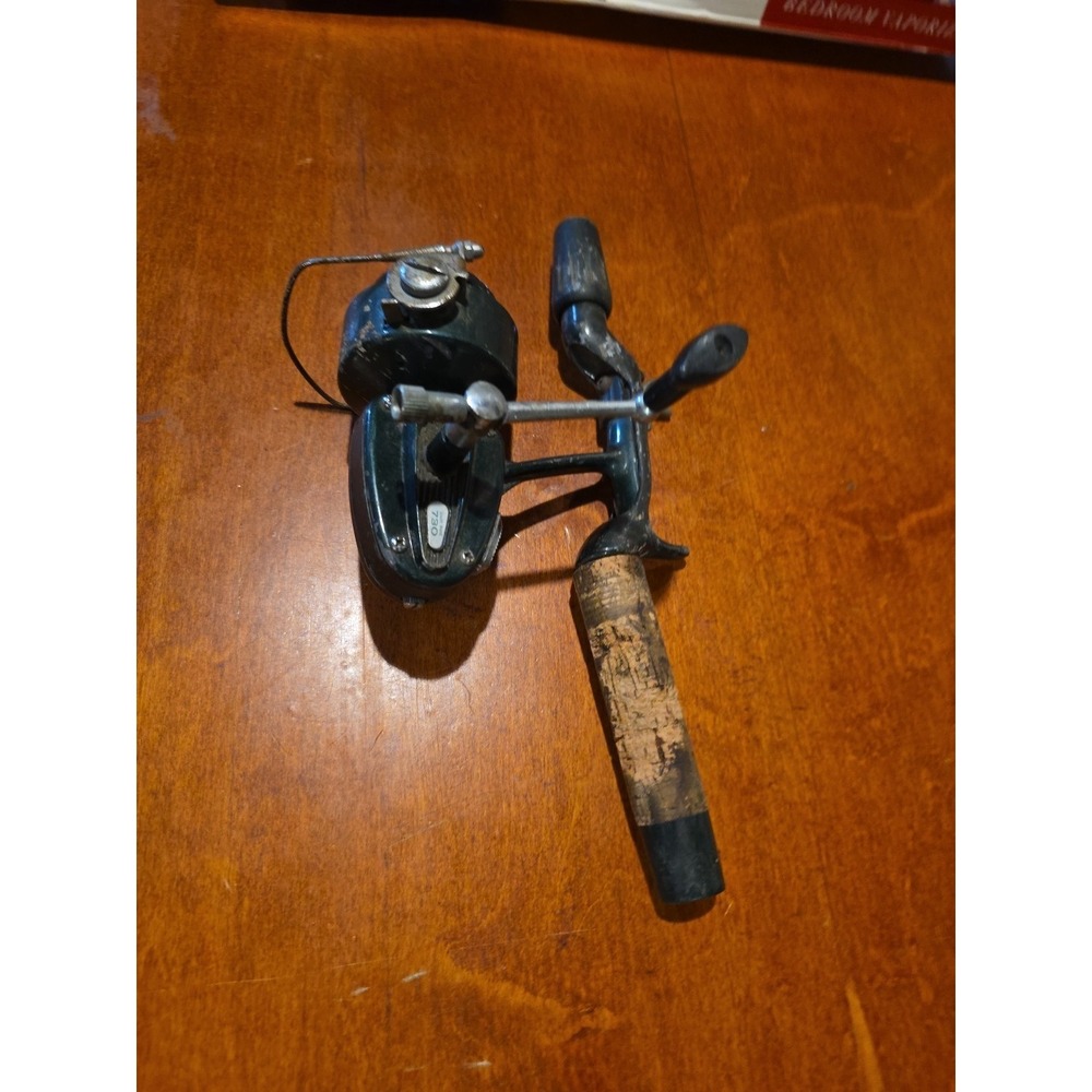 Vintage South Bend 730 Spinning fishing Reel Japan Quality TESTED WORKS